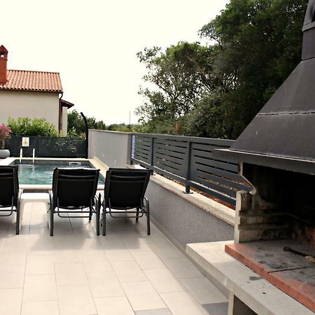 Holiday house Veli vrh Pula Buitenkant foto