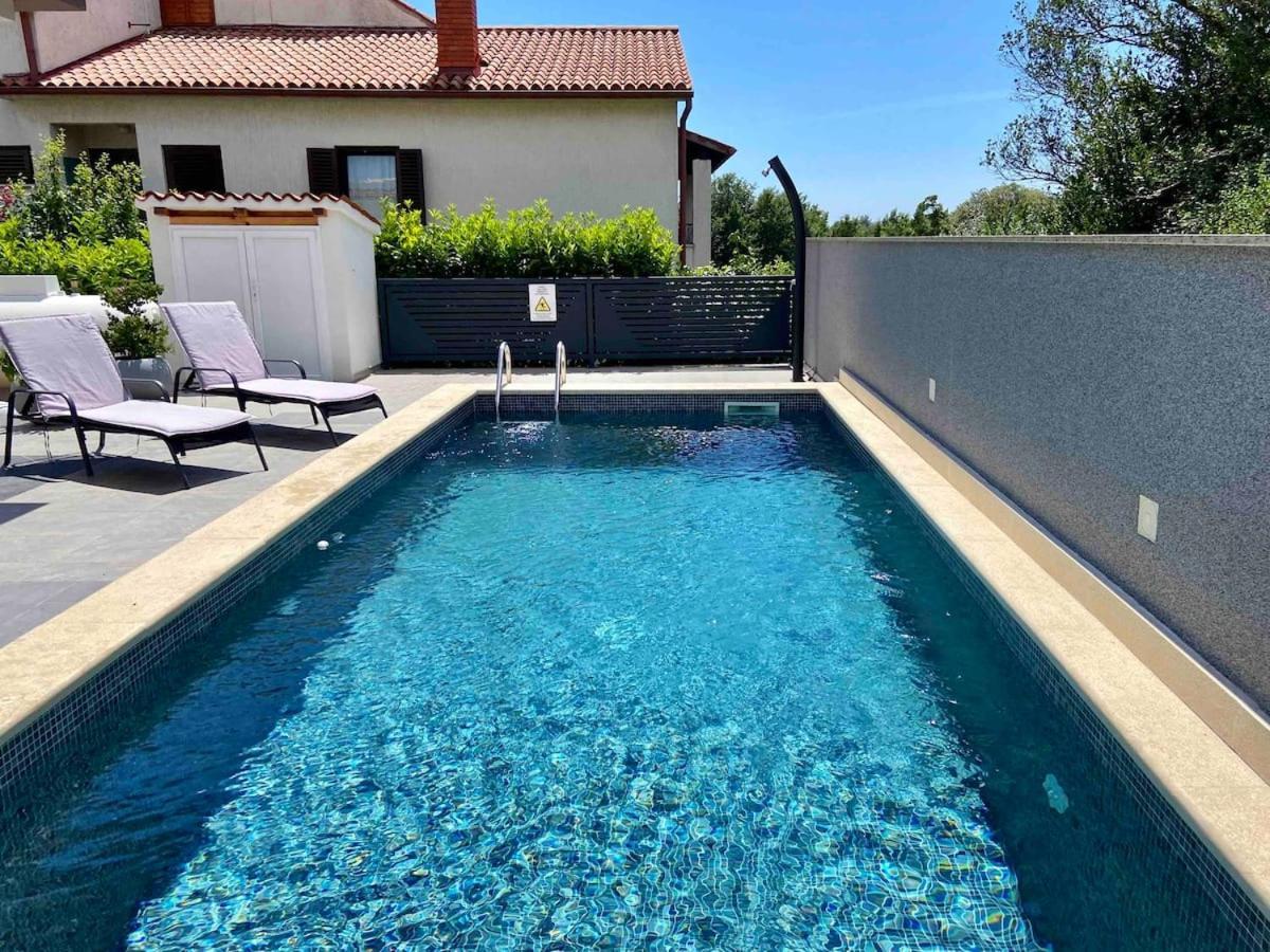 Holiday house Veli vrh Pula Buitenkant foto